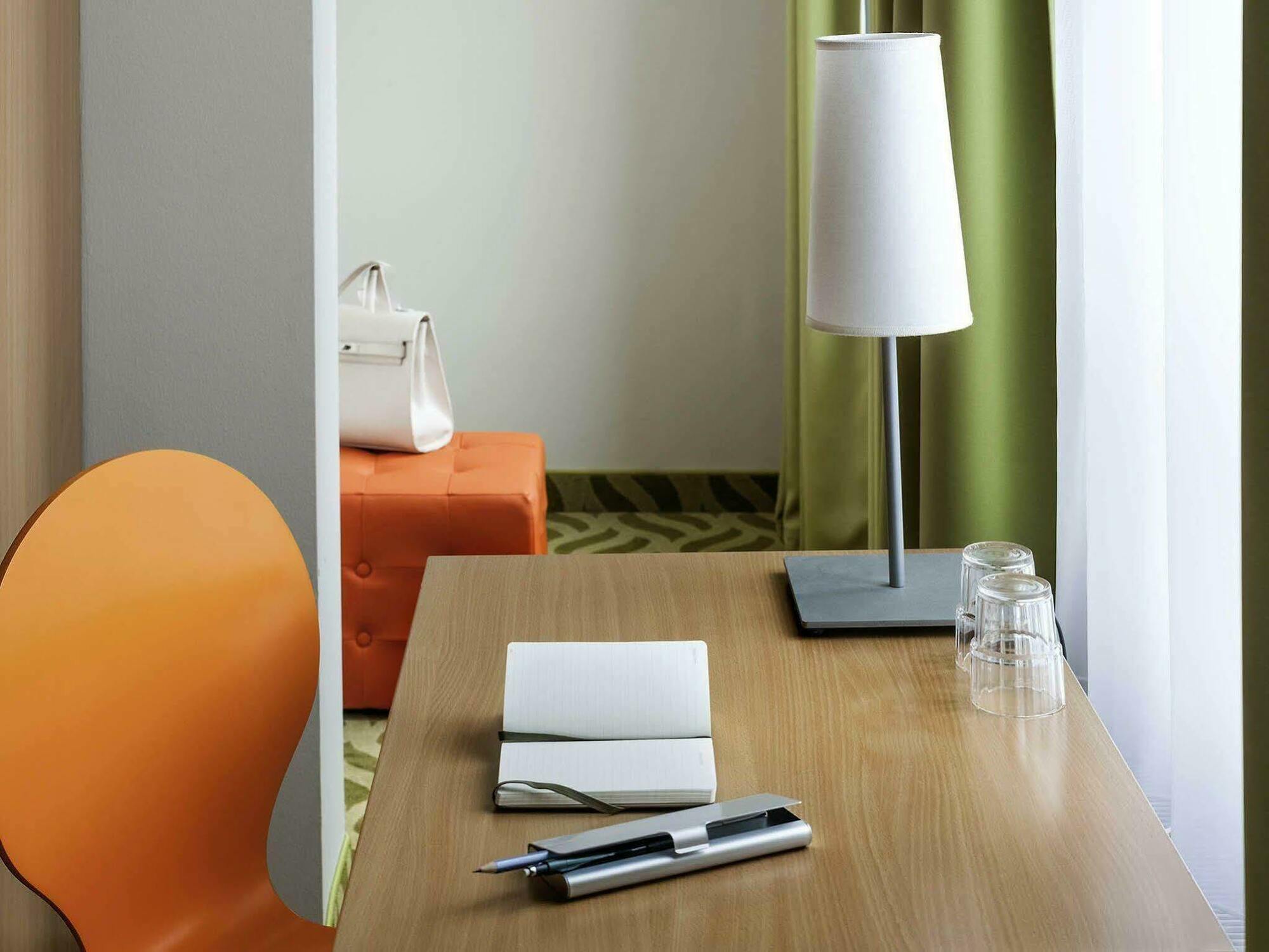 Ibis Styles Berlin City Ost Bagian luar foto